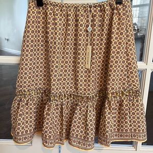 NWT Max Studio Skirt!  Check out the details!